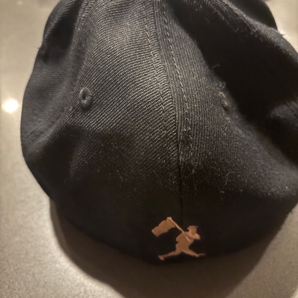 BaseBallism Black drooling  Dog Embroidered Cap fitted 7 3/8 never worn - Picture 7 of 10
